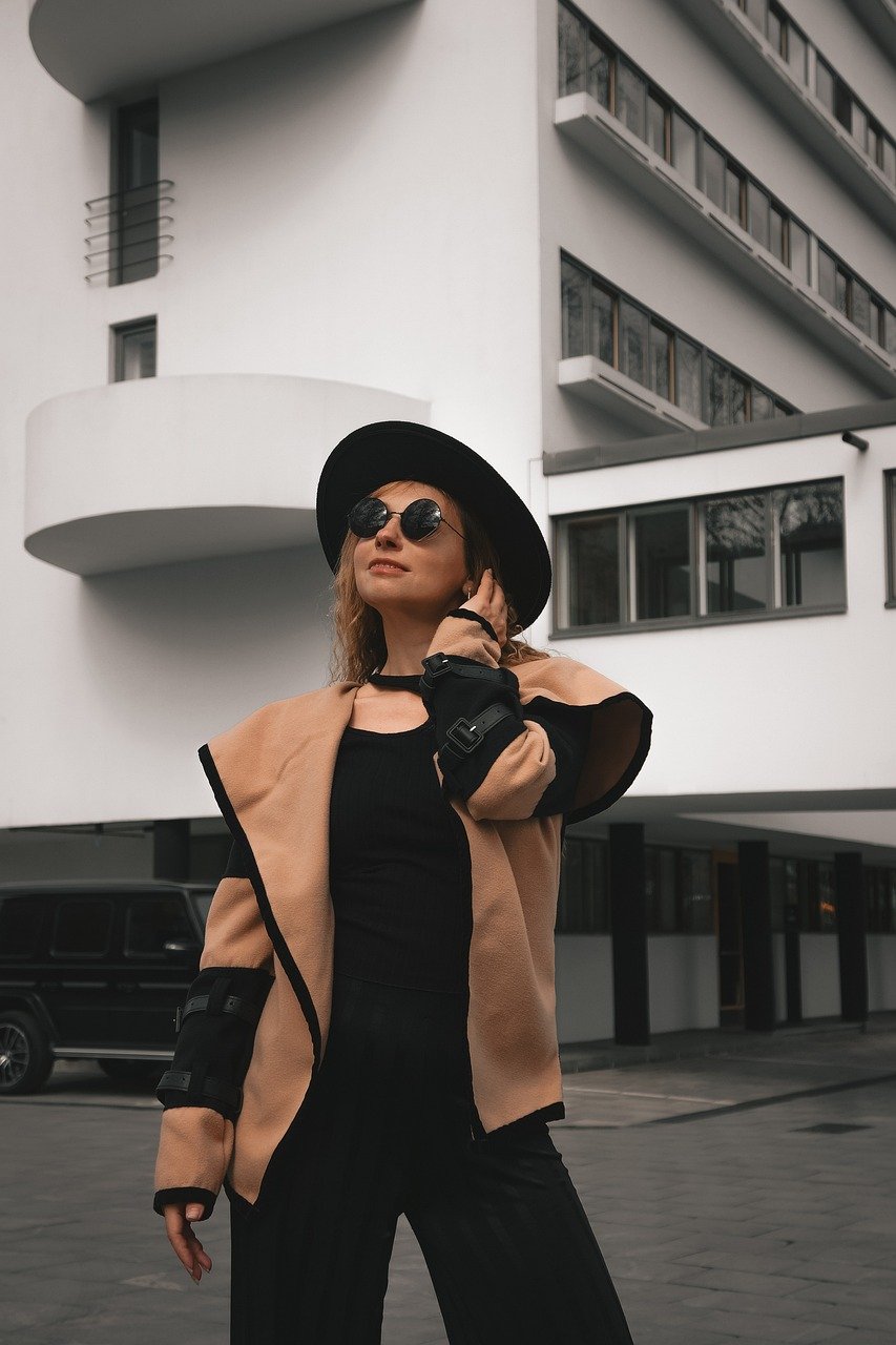 entdecken sie die neuesten fashion-trends, die ihren stil definieren werden. von aktuellen must-haves bis hin zu zeitlosen klassikern - bleiben sie modisch und inspiriert!